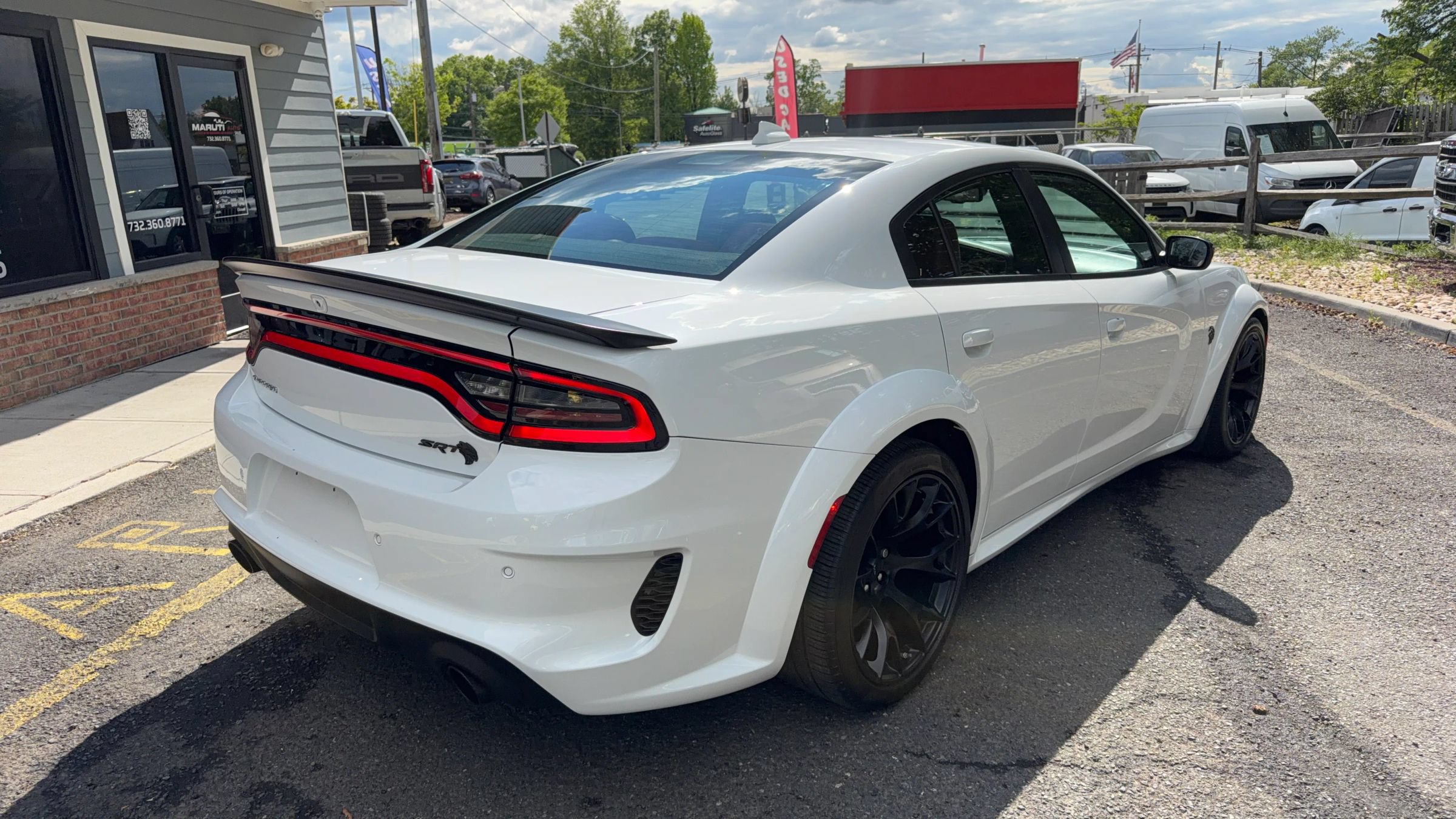 Used 2023 Dodge Charger SRT Hellcat w/ Harman/Kardon Audio Group RWD image 5