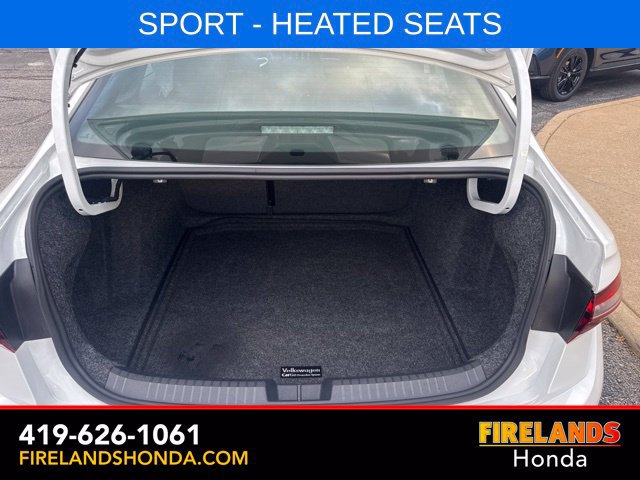 Used 2026 Volkswagen Jetta Sport FWD image 27