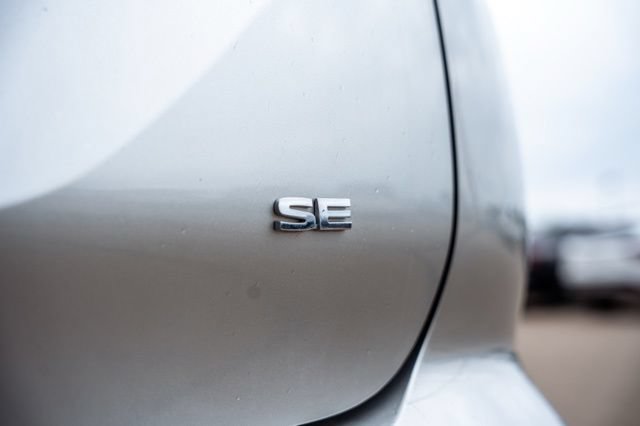 Used 2024 Mitsubishi Outlander SE AWD/4WD image 11