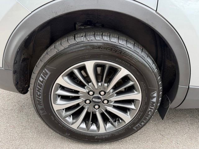 Used 2023 Lincoln Nautilus AWD w/ Premium Package image 39