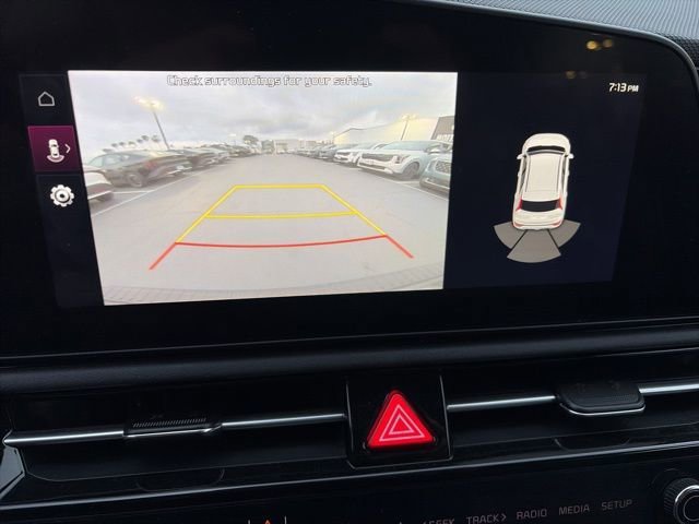Certified 2025 Kia Niro EX Touring FWD image 20