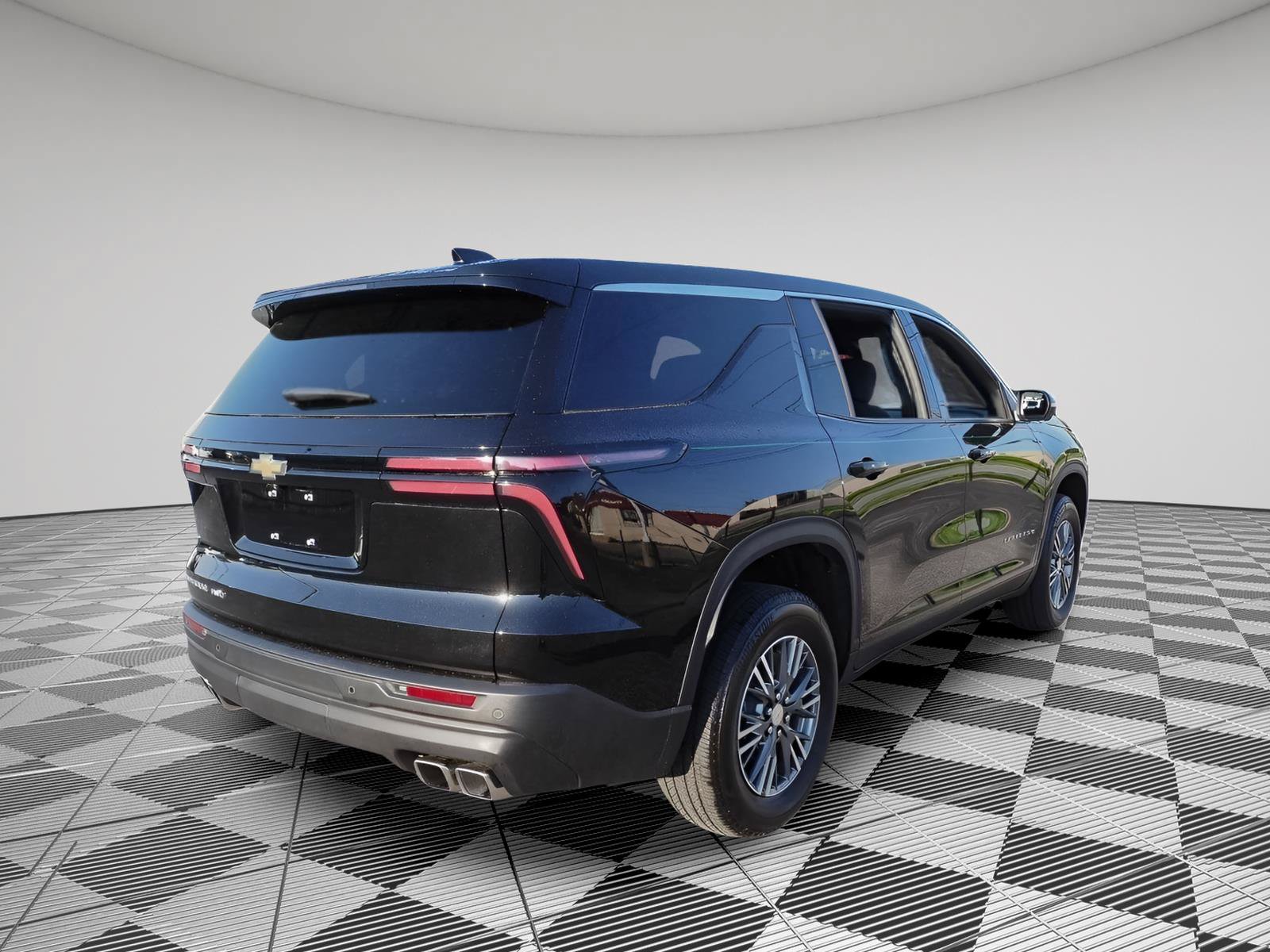 Used 2024 Chevrolet Traverse LS AWD/4WD image 7