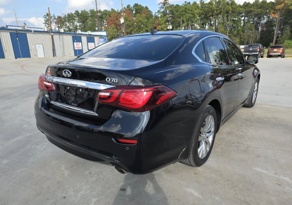 Used 2015 INFINITI Q70 3.7 AWD/4WD image 45