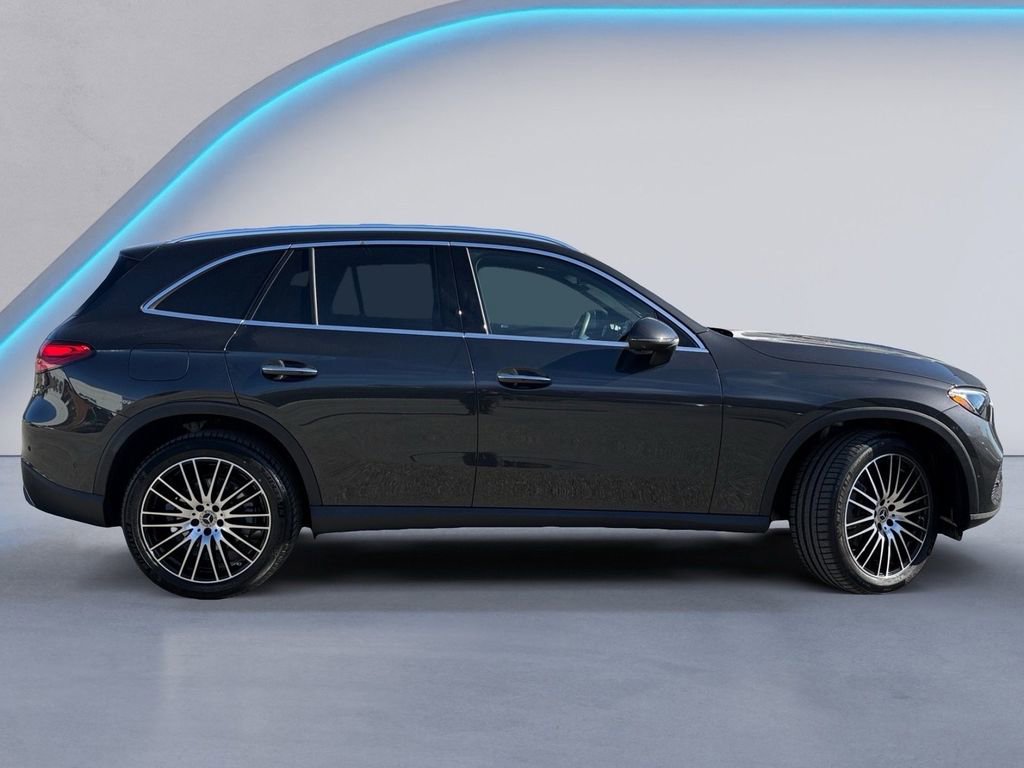 Certified 2025 Mercedes-Benz GLC 300 4MATIC image 3