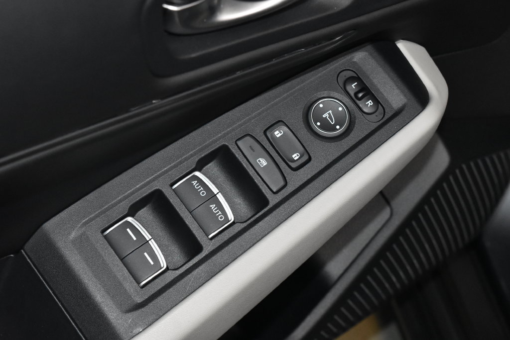 Used 2024 Honda Accord EX image 5