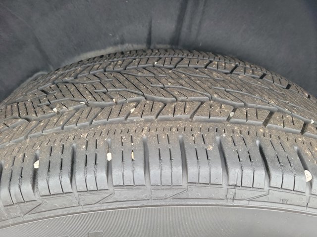 Used 2022 Buick Enclave Essence w/ Experience Buick Package image 9