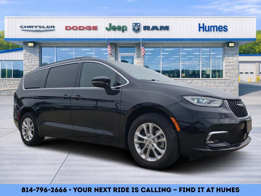 Used 2022 Chrysler Pacifica Touring video 1