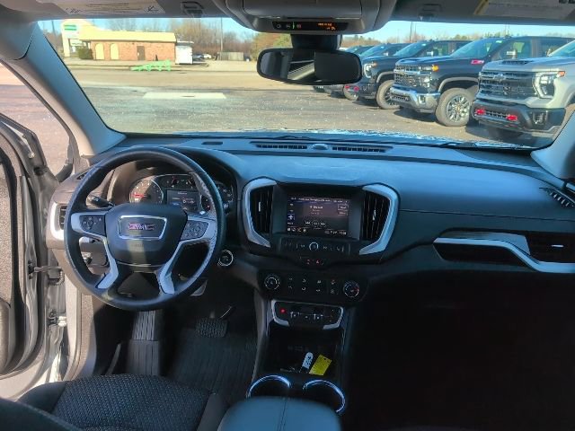 Used 2023 GMC Terrain SLE w/ LPO, Floor Liner Package FWD image 35