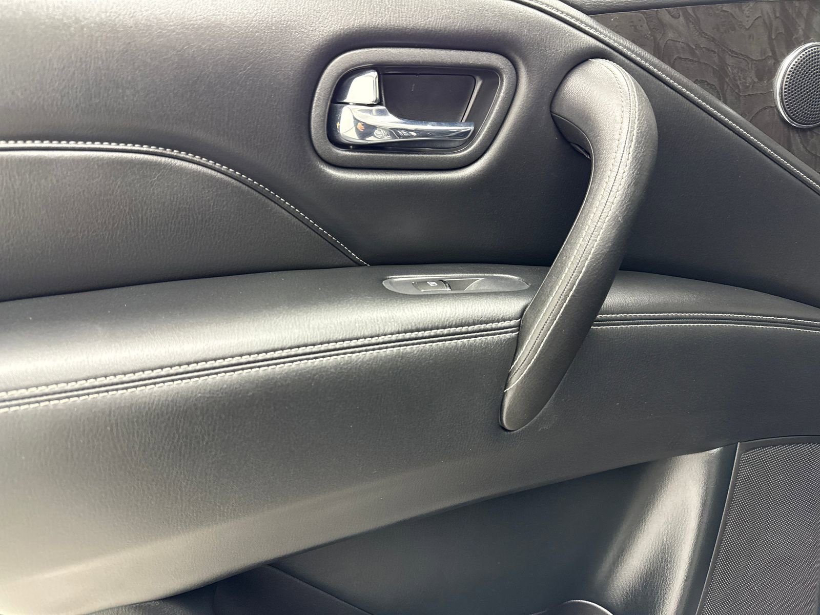 Used 2020 INFINITI QX80 Luxe RWD image 39