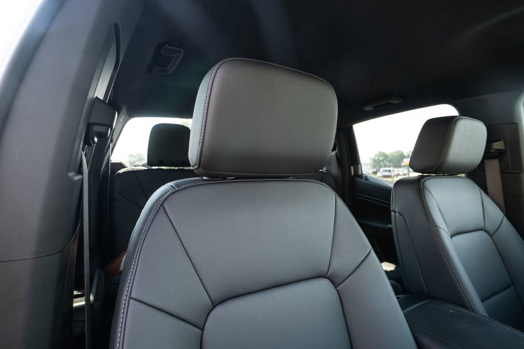 New 2025 Chevrolet Colorado LT w/ LT Convenience Package image 14