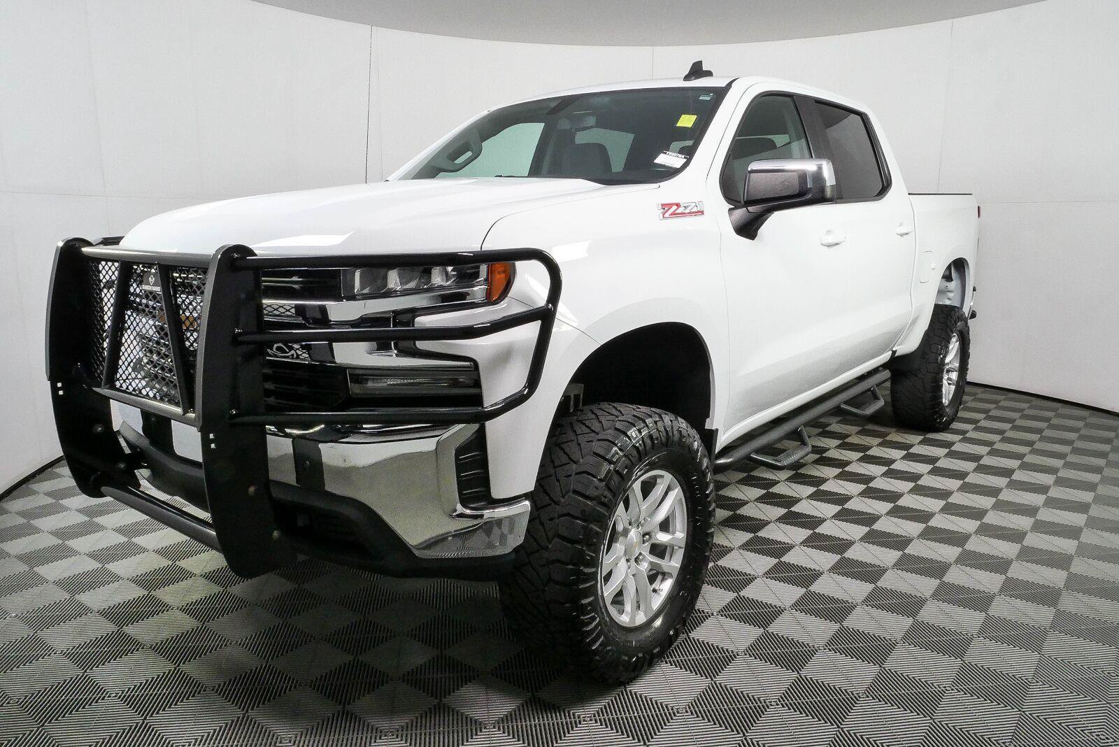 Certified 2021 Chevrolet Silverado 1500 LT w/ Z71 Off-Road Package AWD/4WD image 24