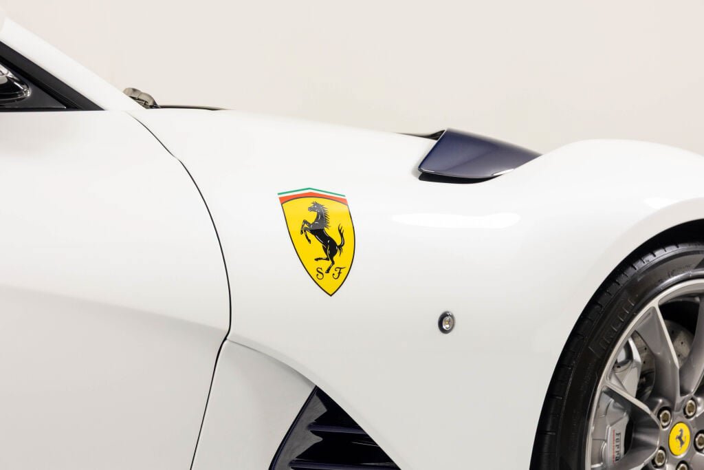 Used 2023 Ferrari 812 Competizione RWD image 34
