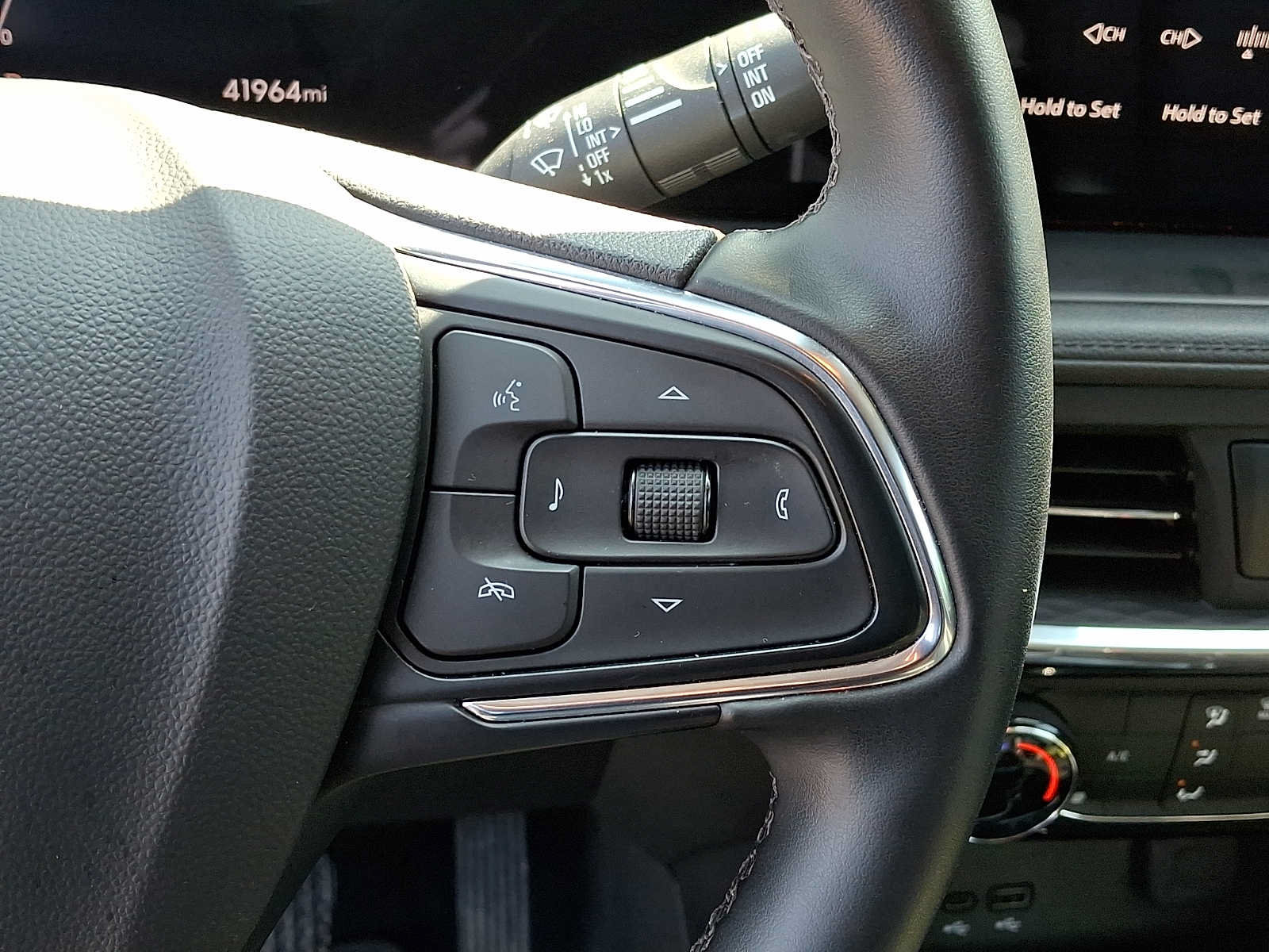 Used 2024 Buick Encore GX Sport Touring w/ Comfort Package FWD image 22