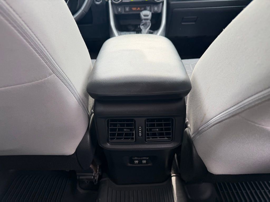 Used 2020 Toyota RAV4 XLE w/ Convenience Package image 32