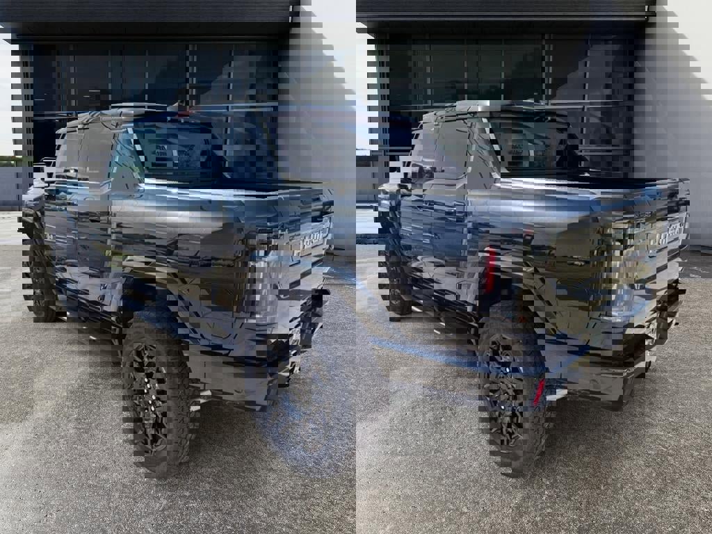 New 2025 GMC Hummer EV 2X image 5