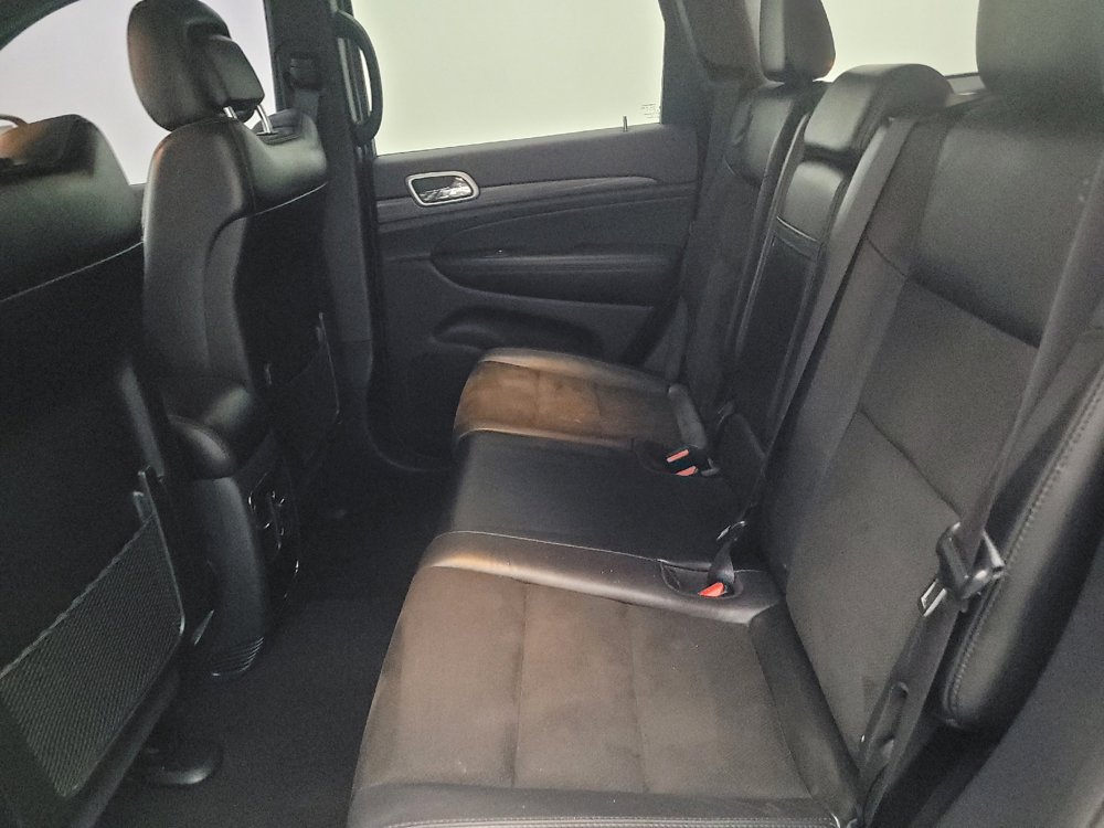 Used 2019 Jeep Grand Cherokee Laredo w/ Laredo X Package image 18