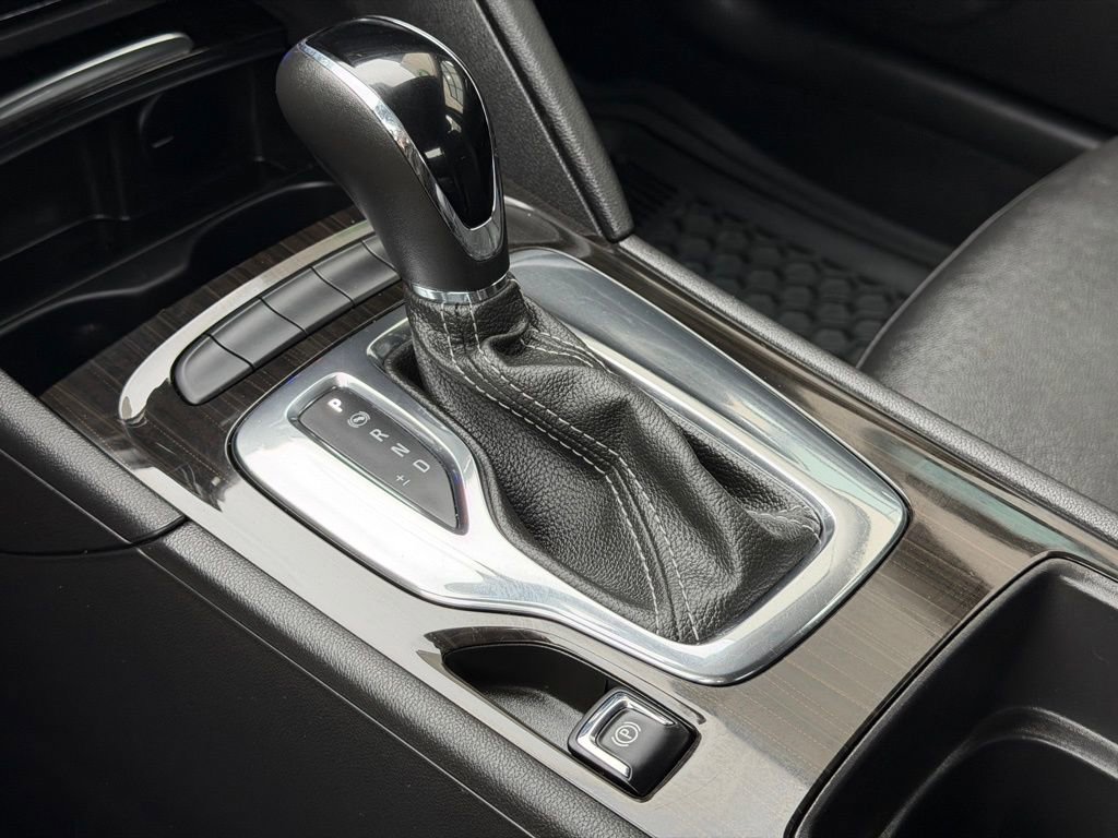 Used 2018 Buick Regal Essence image 15