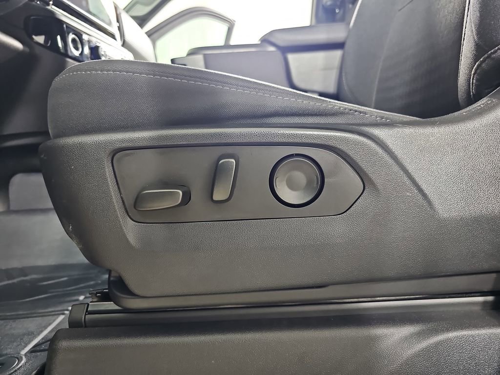Certified 2023 Chevrolet Silverado 1500 LT image 36