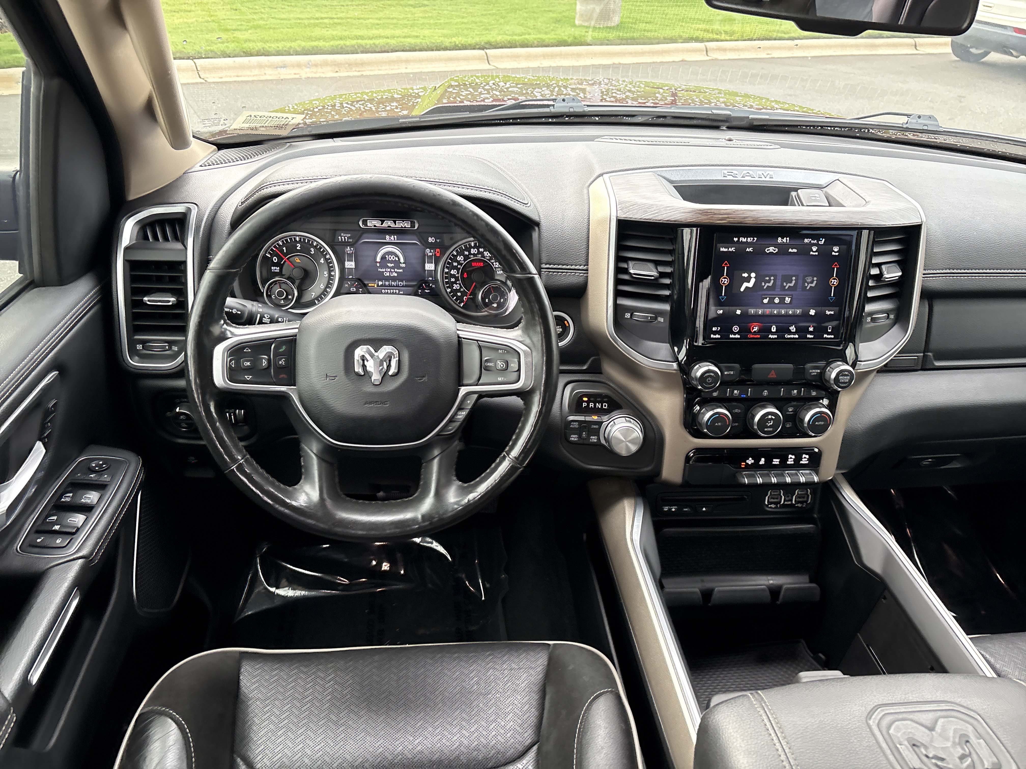 Used 2019 RAM 1500 Laramie AWD/4WD image 19