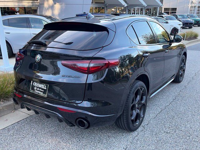Used 2023 Alfa Romeo Stelvio Estrema AWD/4WD image 5