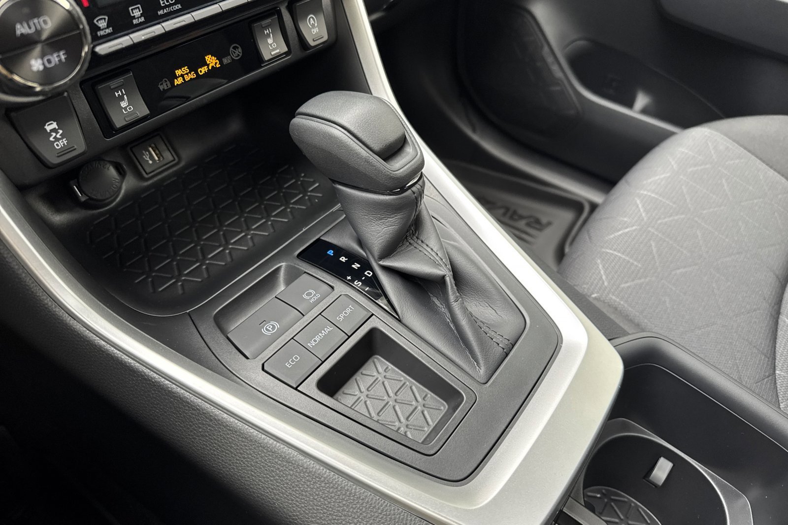 New 2025 Toyota RAV4 XLE image 25