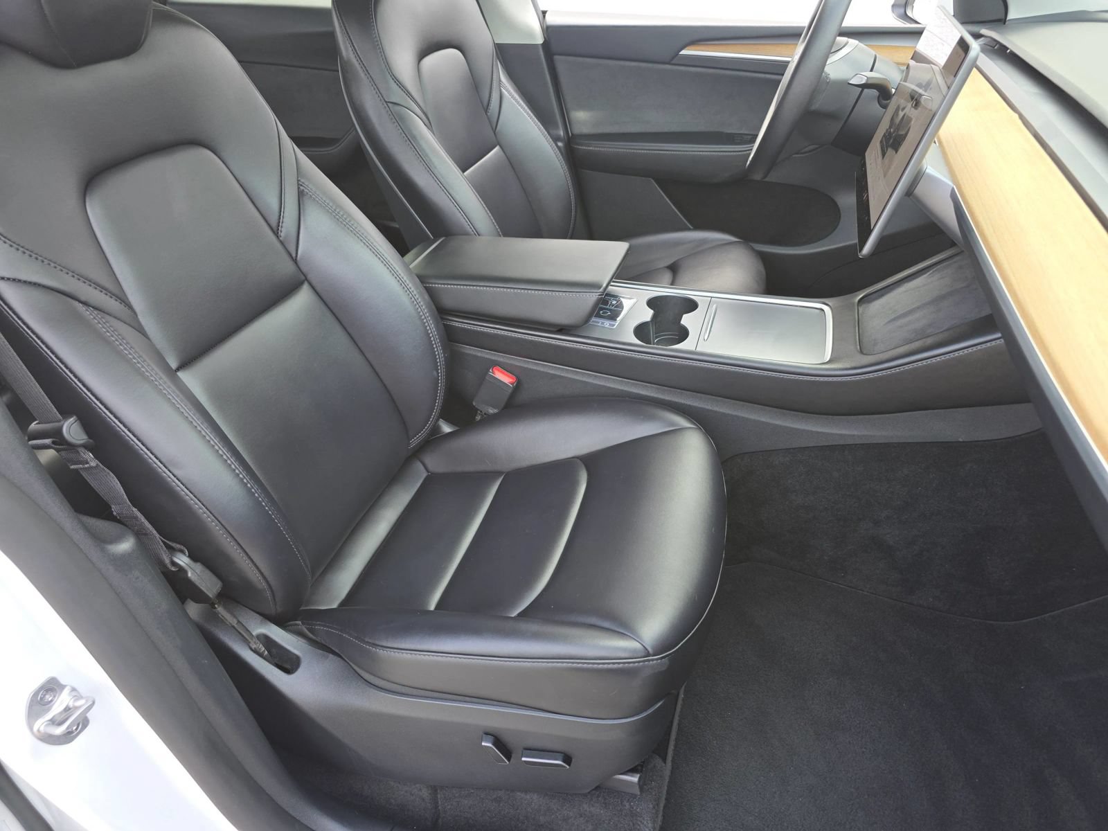 Used 2023 Tesla Model Y Long Range AWD/4WD image 29