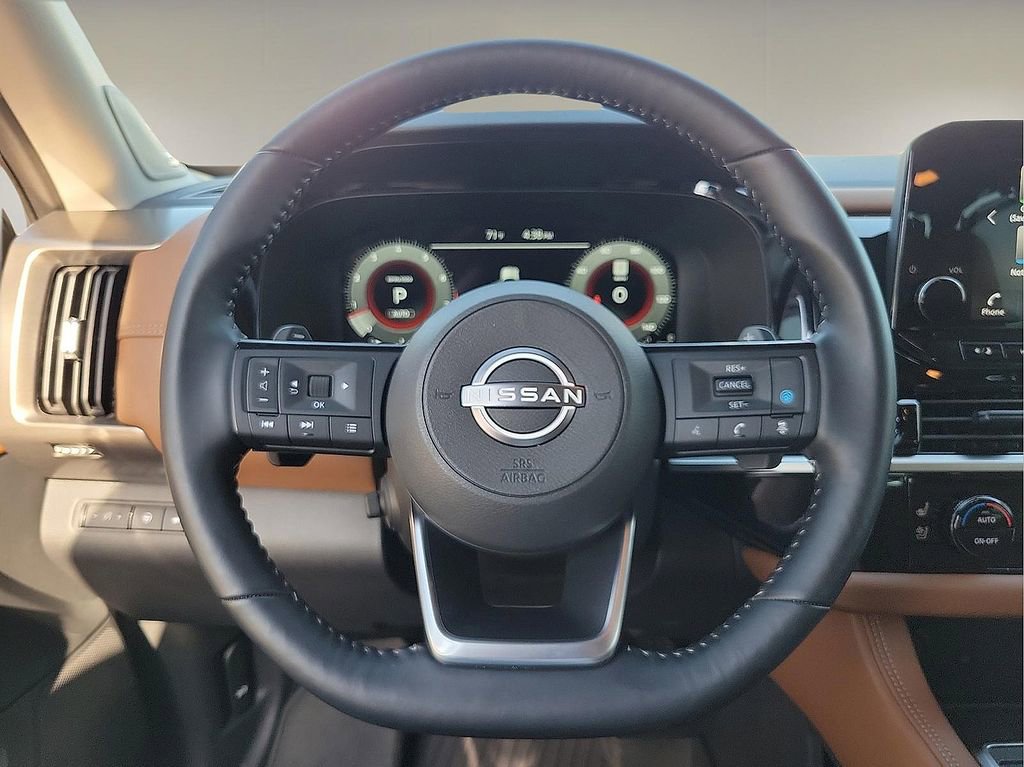 Used 2025 Nissan Pathfinder Platinum w/ Cargo Package image 20