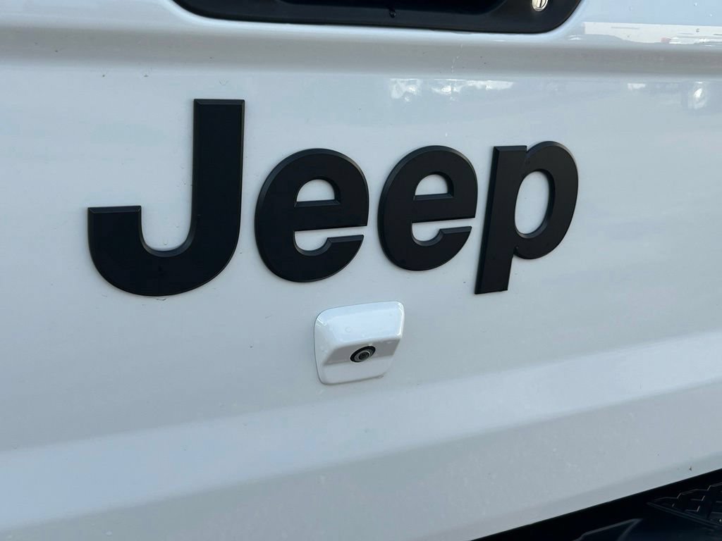 Used 2026 Jeep Gladiator Sport AWD/4WD image 19