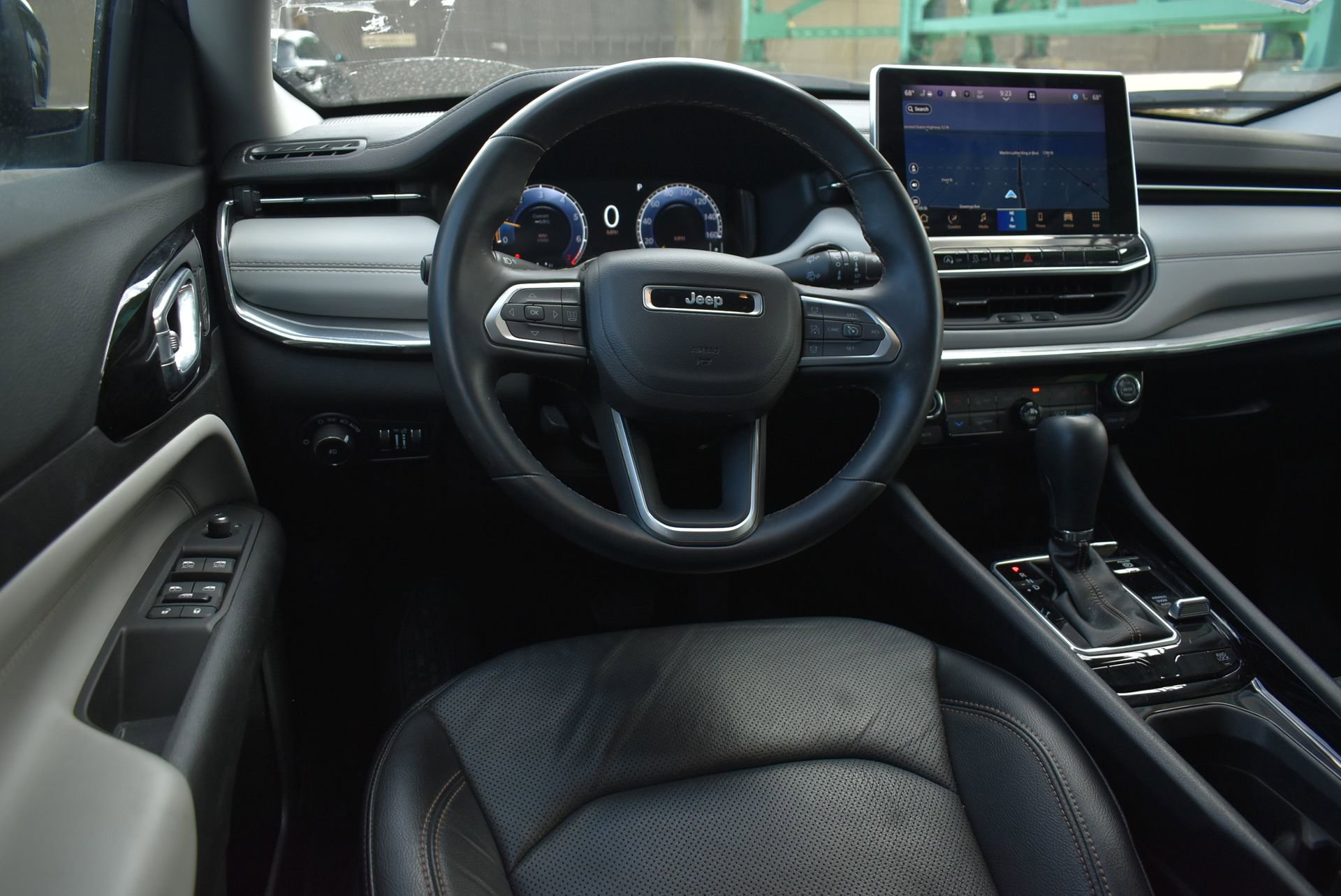 Used 2022 Jeep Compass Limited w/ Elite Group image 18