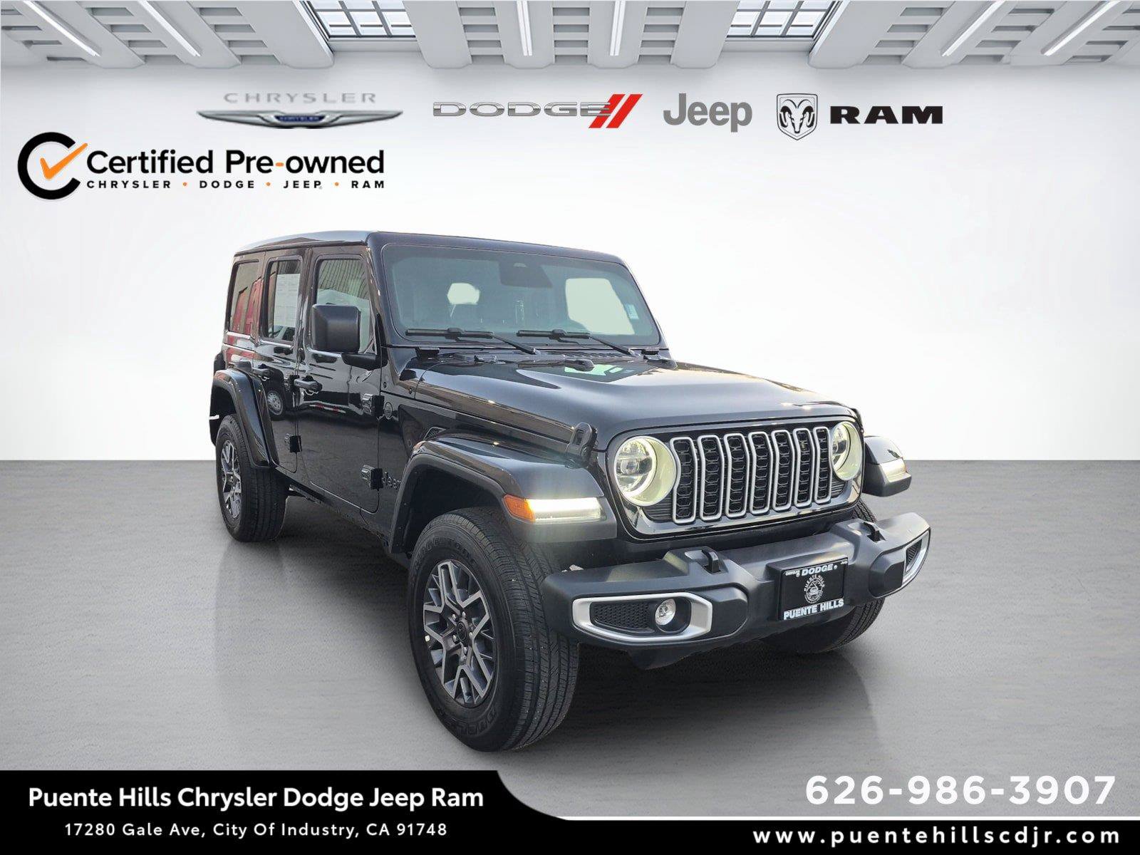 Certified 2026 Jeep Wrangler Unlimited Sahara AWD/4WD image 1