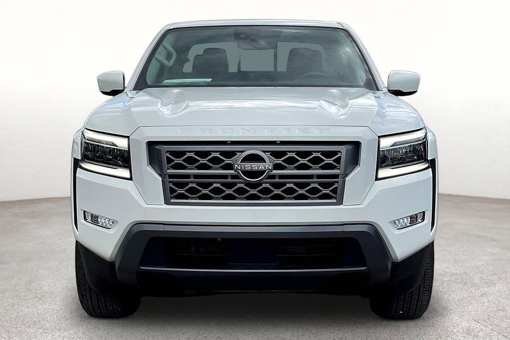 Certified 2024 Nissan Frontier SL w/ Technology Package image 5