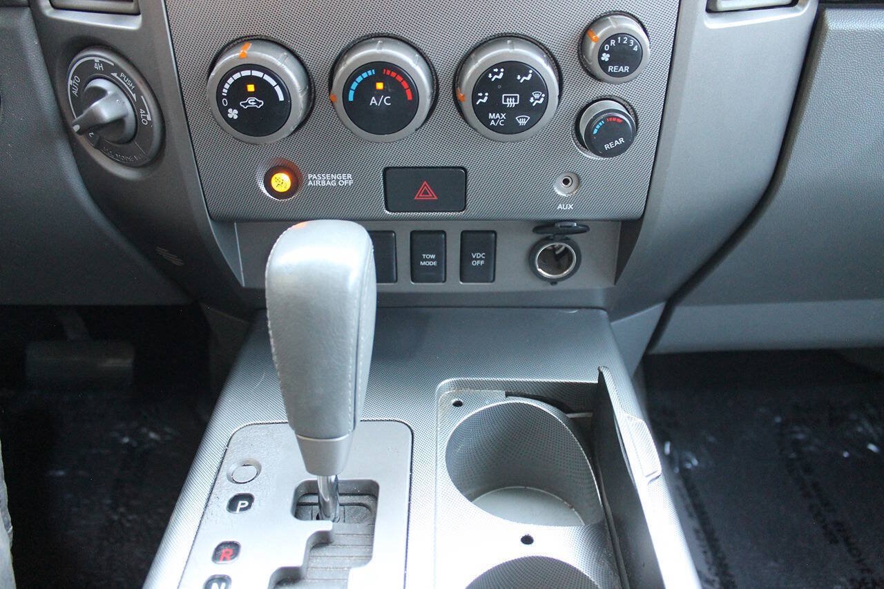 Used 2005 Nissan Armada SE w/ (S01) Journey Pkg (SE) AWD/4WD image 49