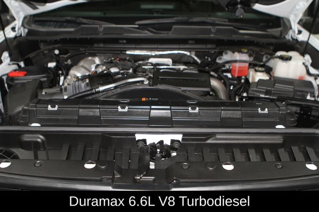 Used 2025 Chevrolet Silverado 3500 W/T AWD/4WD image 3