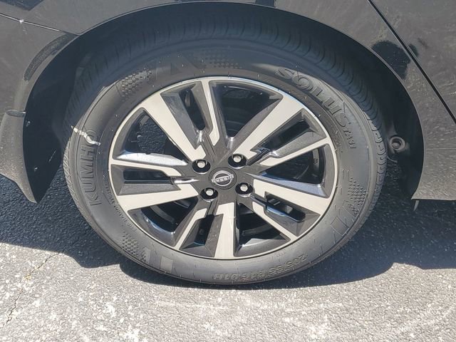 Certified 2025 Nissan Versa SV w/ Trunk Package FWD image 5