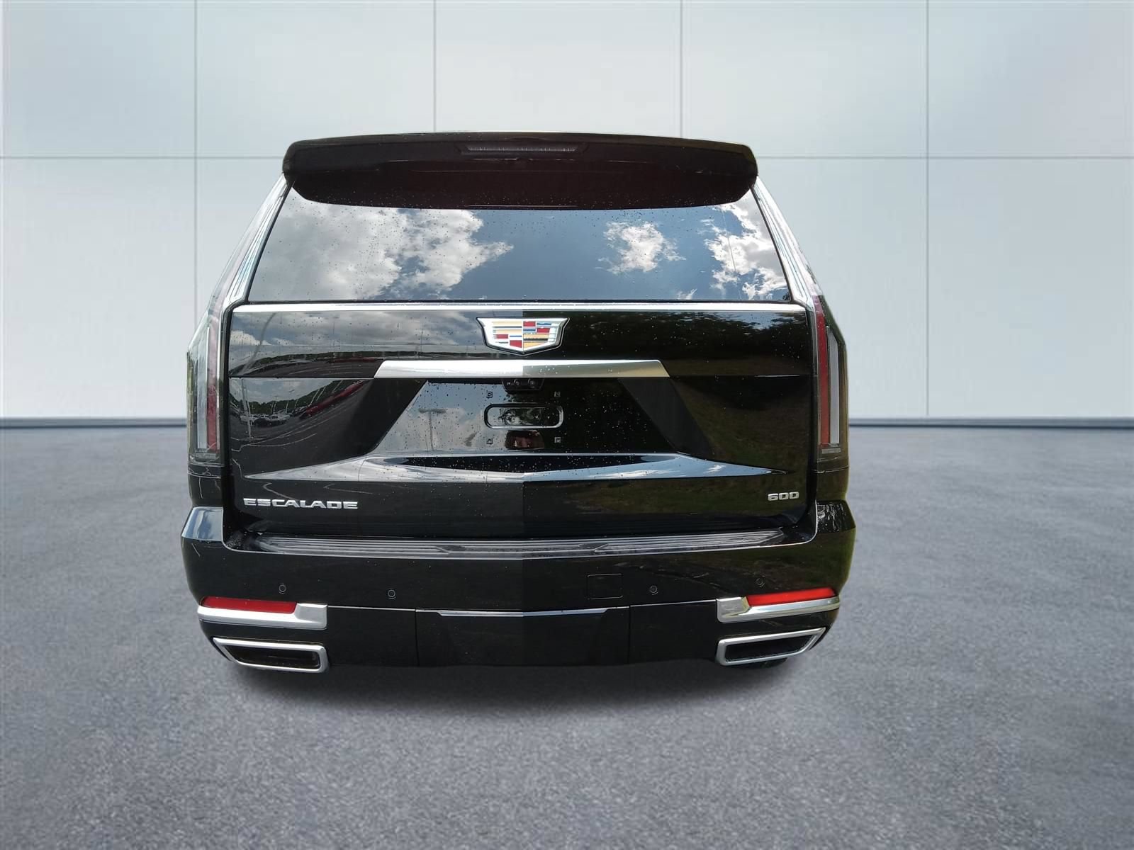 New 2026 Cadillac Escalade ESV Platinum Luxury w/ LPO, Floor Liner Package AWD/4WD image 4