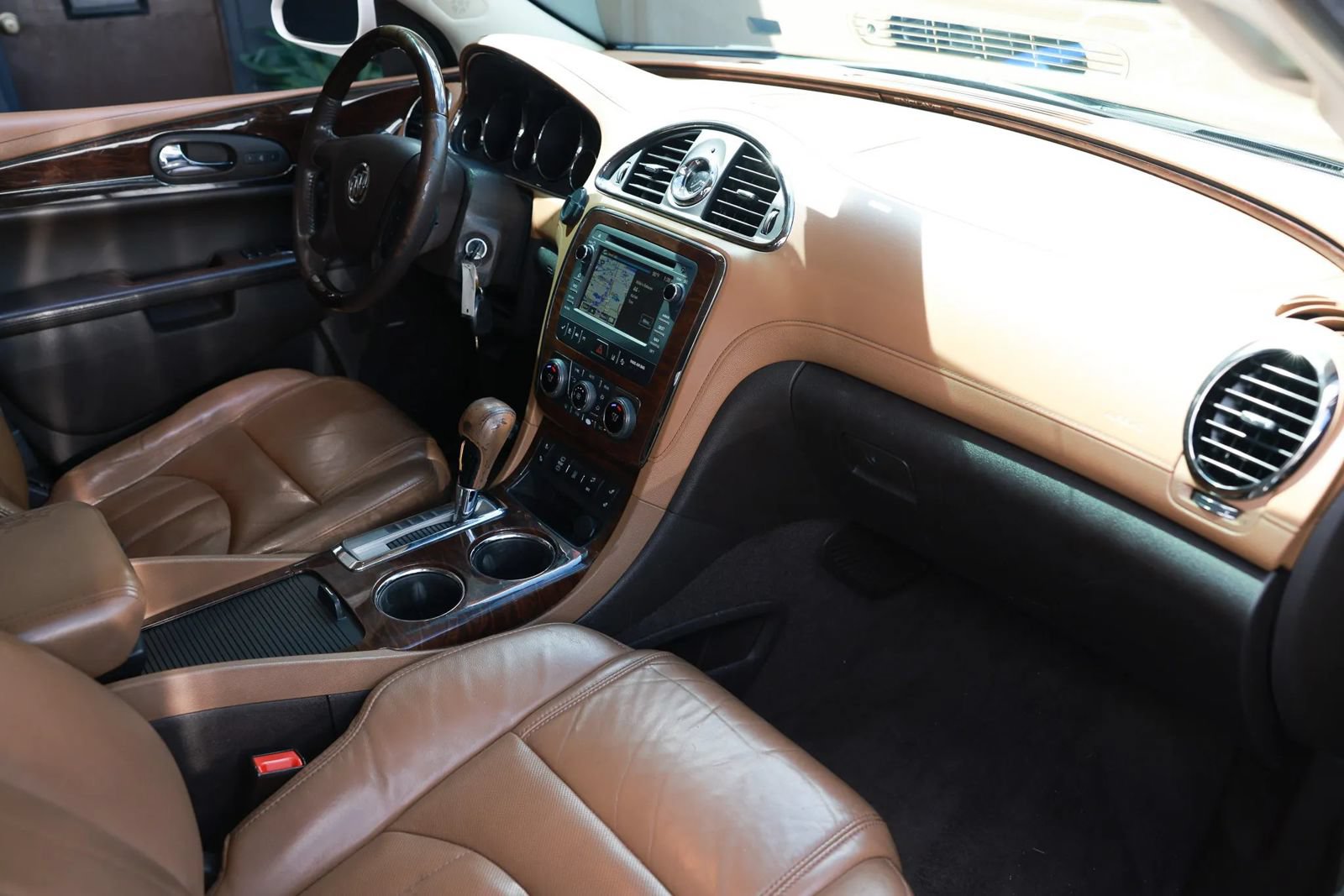 Used 2014 Buick Enclave Leather FWD image 26