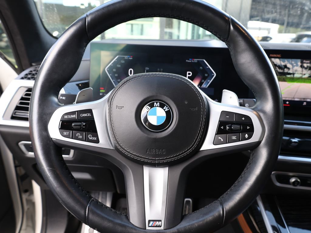 Used 2024 BMW X7 xDrive40i w/ M Sport Package image 44