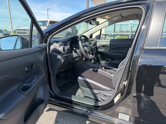 Used 2025 Nissan Versa S w/ Trunk Package FWD image 9