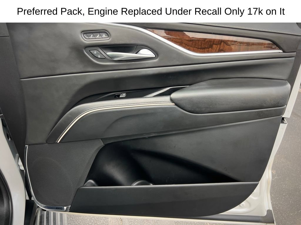 Used 2022 Cadillac Escalade ESV Sport Platinum w/ LPO, ONYX Package AWD/4WD image 43