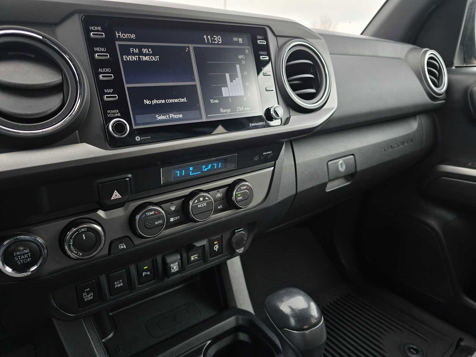 Used 2021 Toyota Tacoma TRD Sport w/ Technology Package image 31