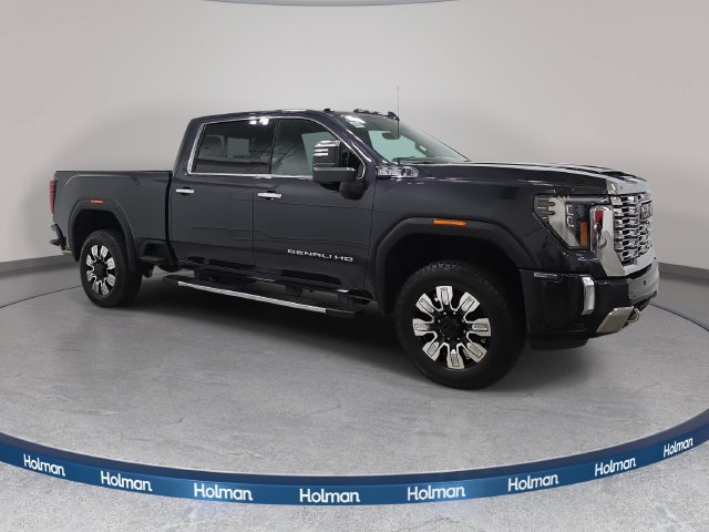 Used 2024 GMC Sierra 2500 Denali w/ Technology Package AWD/4WD image 4