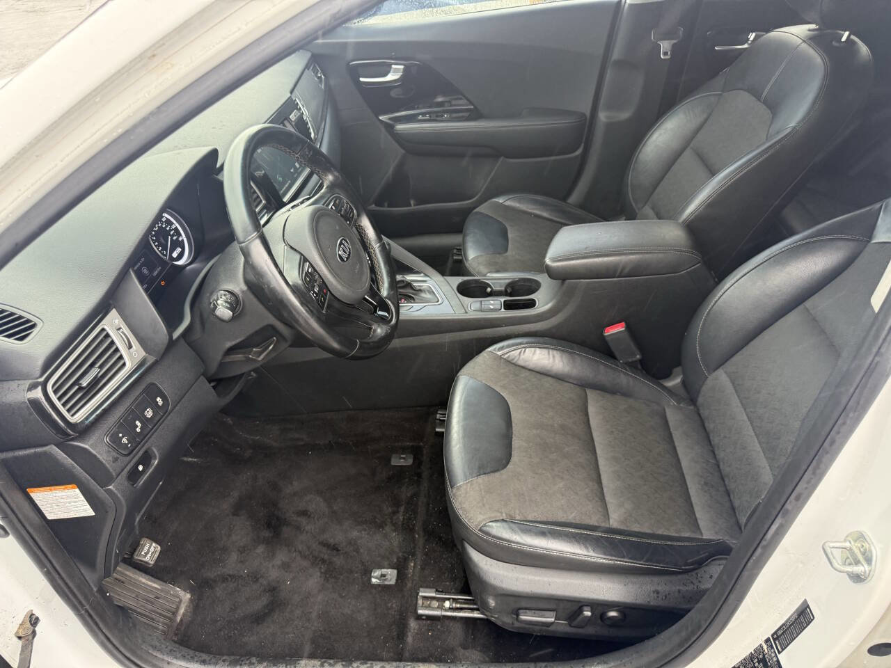 Used 2019 Kia Niro S Touring image 14