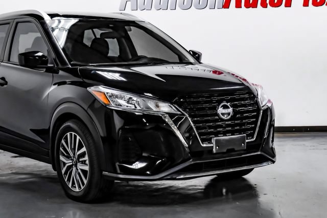 Used 2024 Nissan Kicks SV FWD image 6