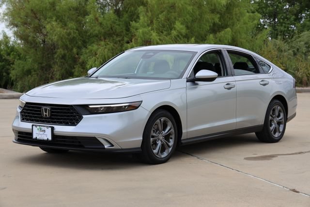Certified 2024 Honda Accord EX image 3