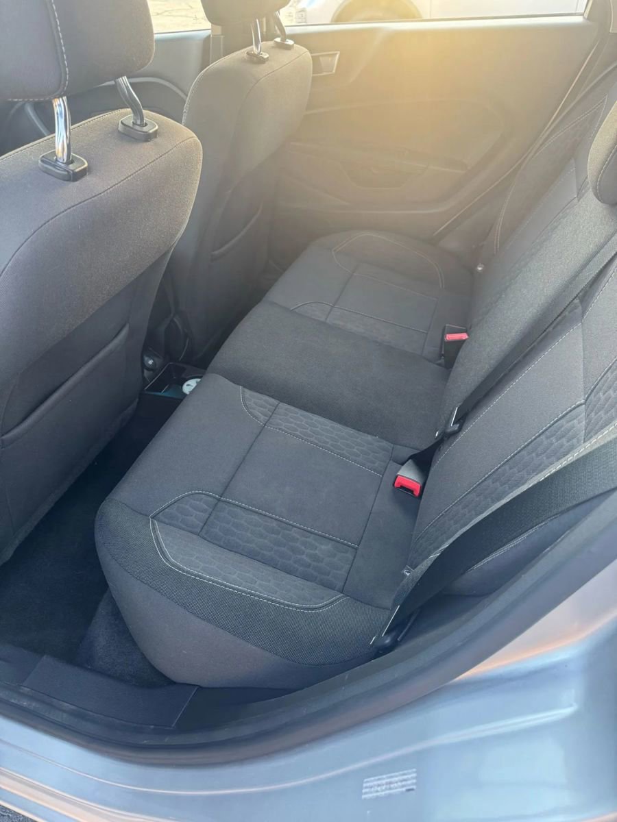 Used 2016 Ford Fiesta SE w/ Equipment Group 201A image 14