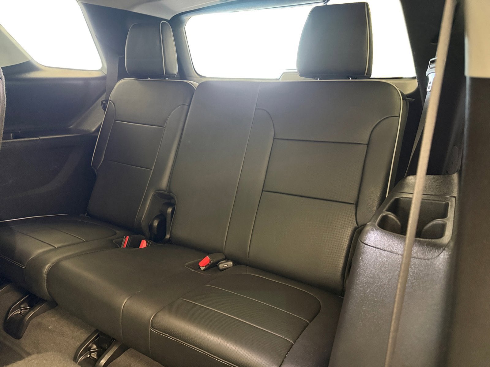 Used 2020 Chevrolet Traverse High Country w/ LPO, Floor Liner Package AWD/4WD image 11