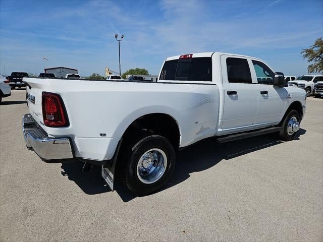New 2026 RAM 3500 Tradesman AWD/4WD image 38