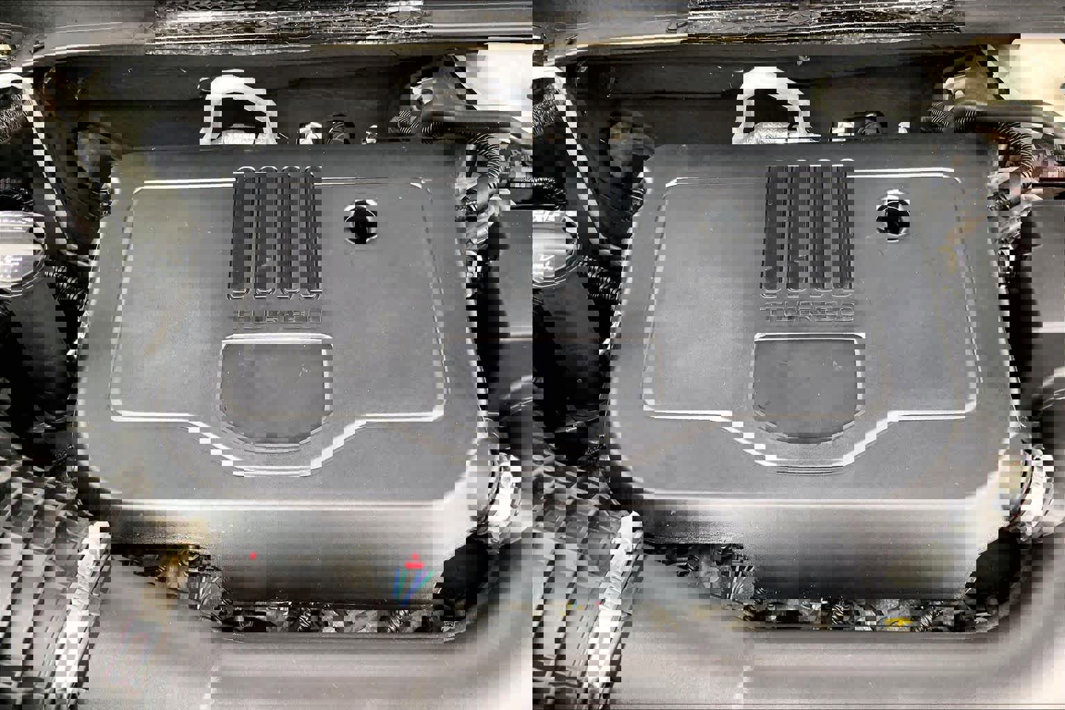 Used 2023 GMC Acadia SLE w/ Driver Convenience Package image 30