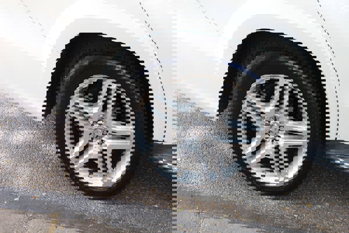 Used 2015 Mercedes-Benz GL 550 4MATIC image 64