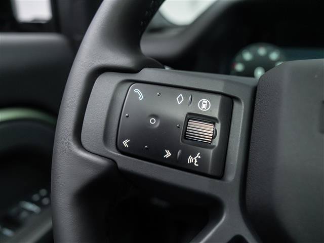 New 2026 Land Rover Defender 110 X-Dynamic SE AWD/4WD image 20
